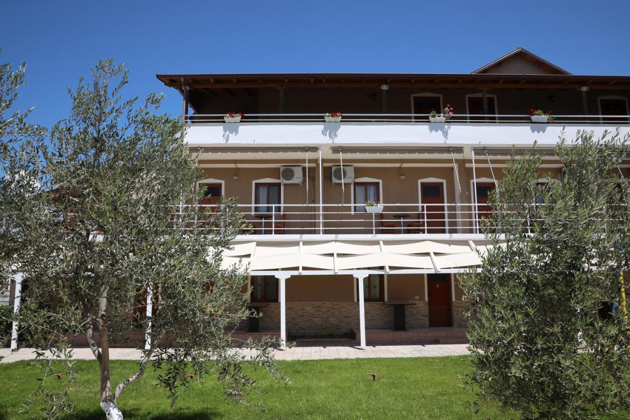 Dolce Italia Residence Radhimë Eksteriør bilde